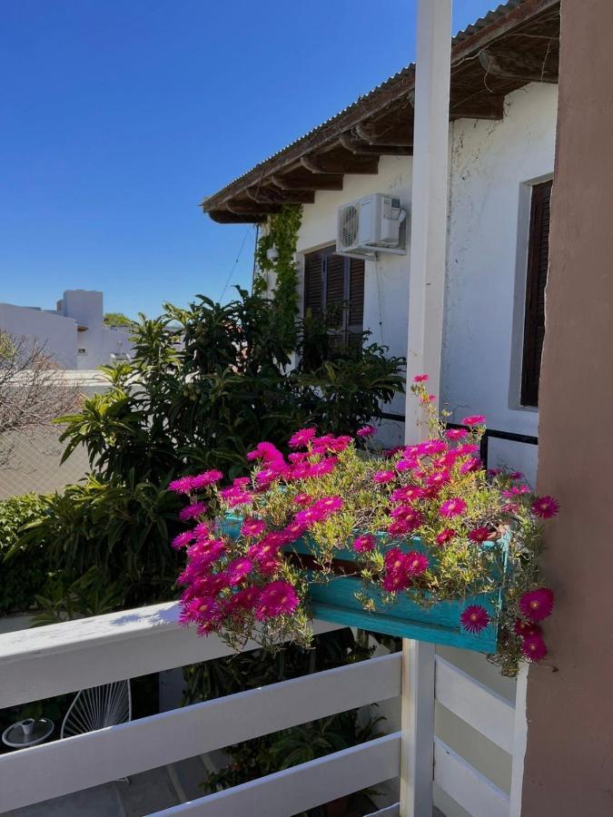Hosteria Isabel Departamentos Y Habitaciones Con Bano Privado 拉斯格路塔斯 外观 照片