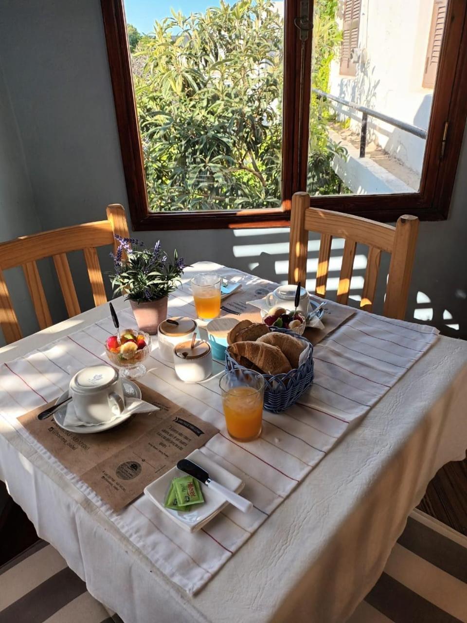 Hosteria Isabel Departamentos Y Habitaciones Con Bano Privado 拉斯格路塔斯 外观 照片