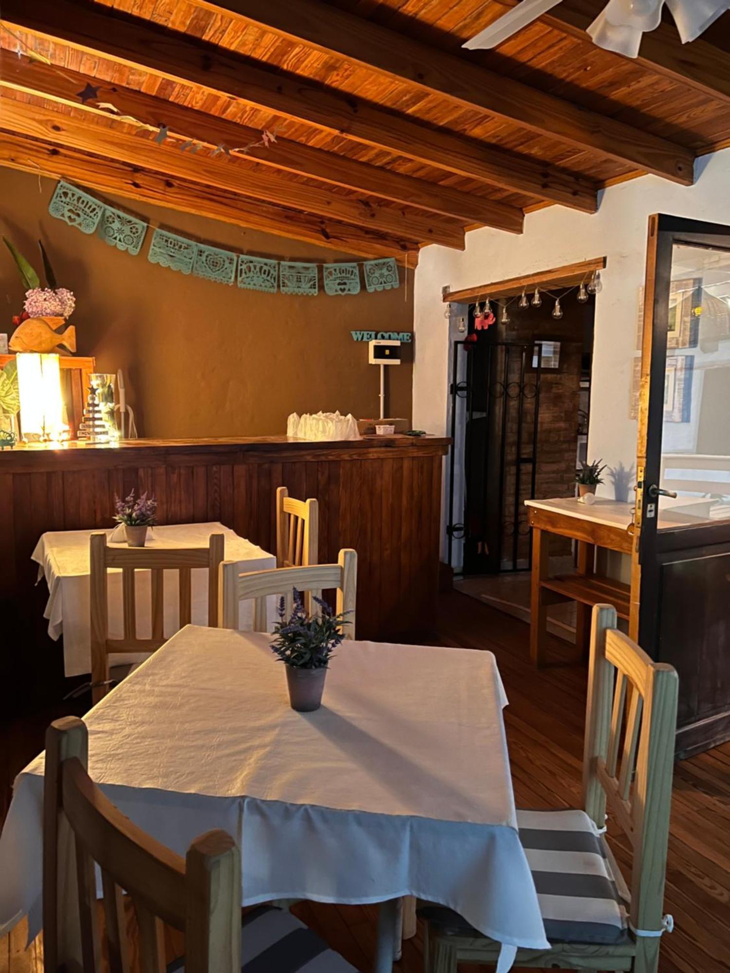 Hosteria Isabel Departamentos Y Habitaciones Con Bano Privado 拉斯格路塔斯 外观 照片