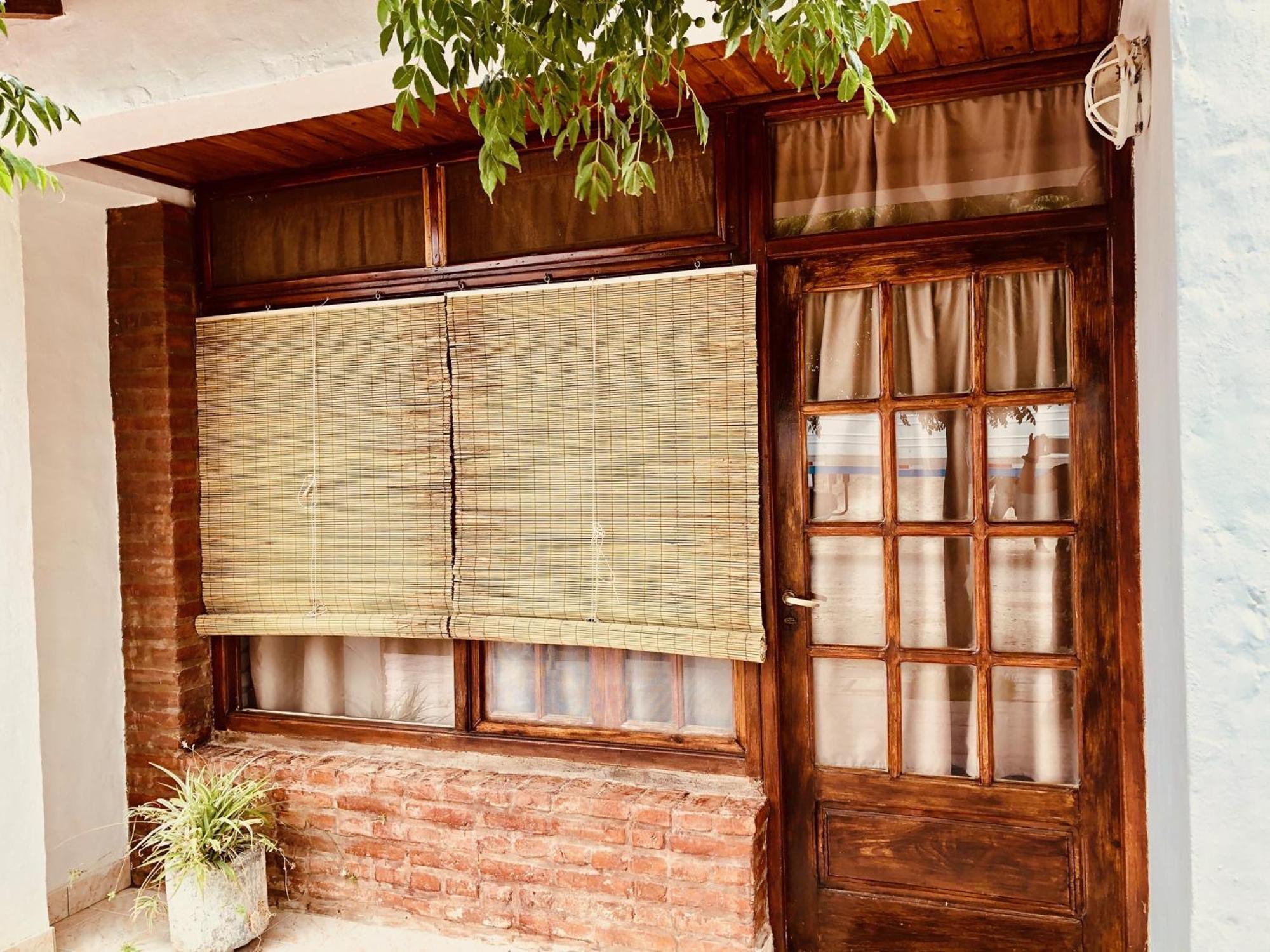 Hosteria Isabel Departamentos Y Habitaciones Con Bano Privado 拉斯格路塔斯 外观 照片